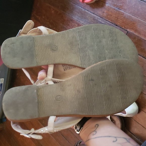 Sandals - Picture 2 of 2
